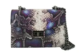 torebka-z-motywem-skory-weza-kopertowka-skorzana-fioletowa