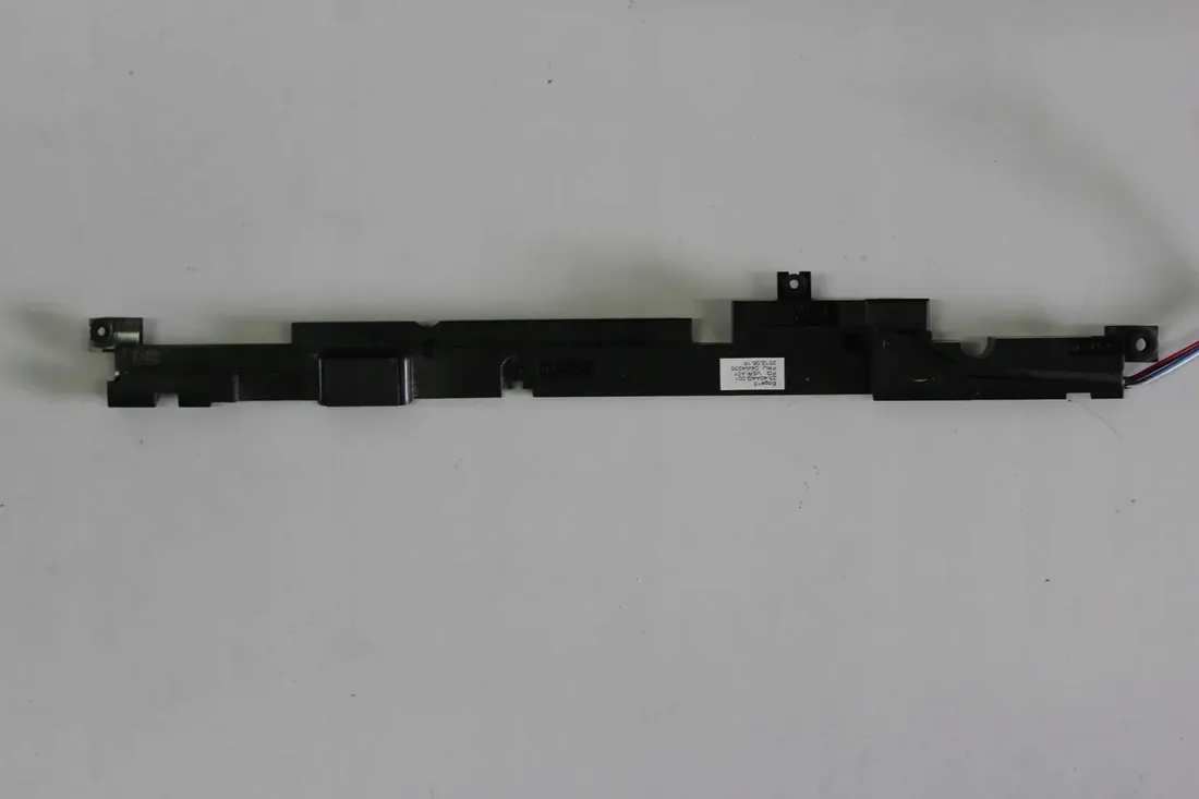 glosniki-lenovo-e330