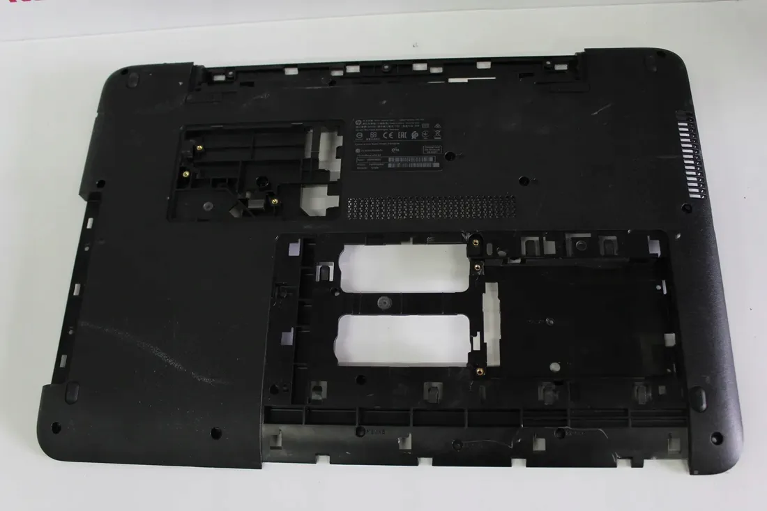 dolna-obudowa-hp-470-g3