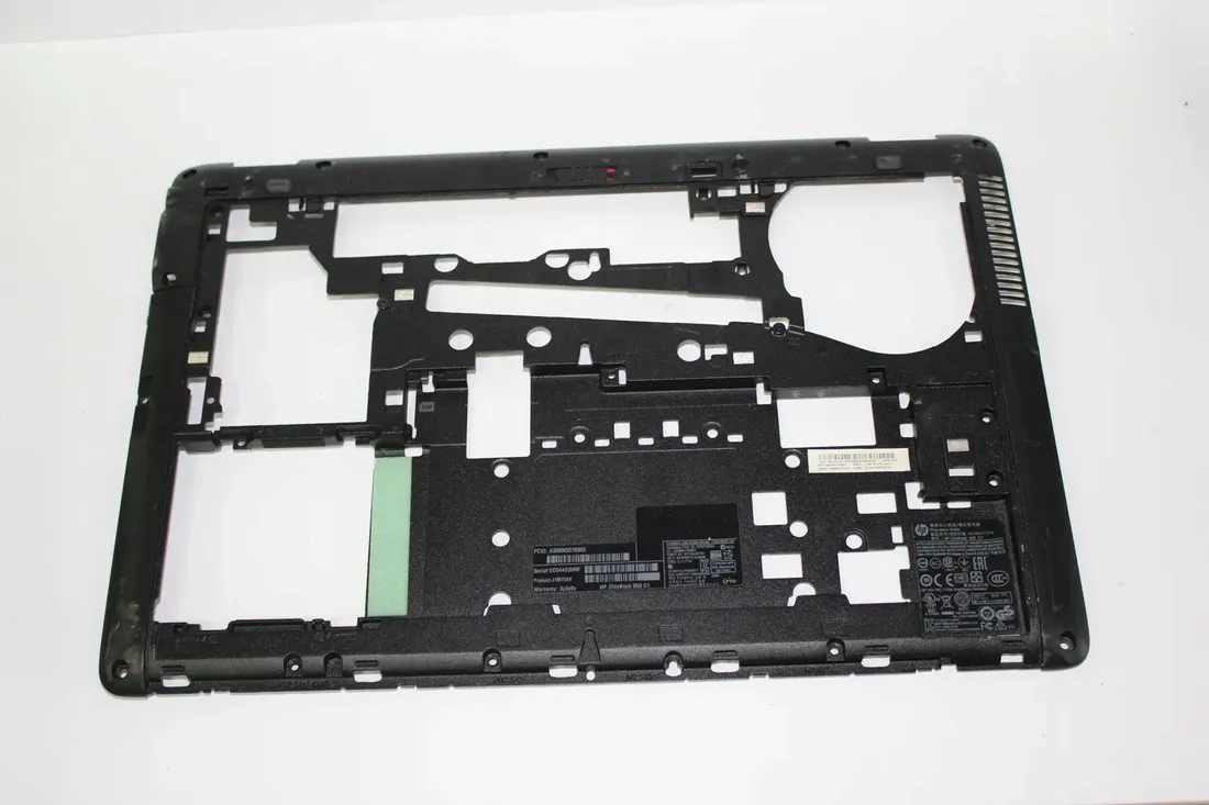 dolna-obudowa-hp-850-g1