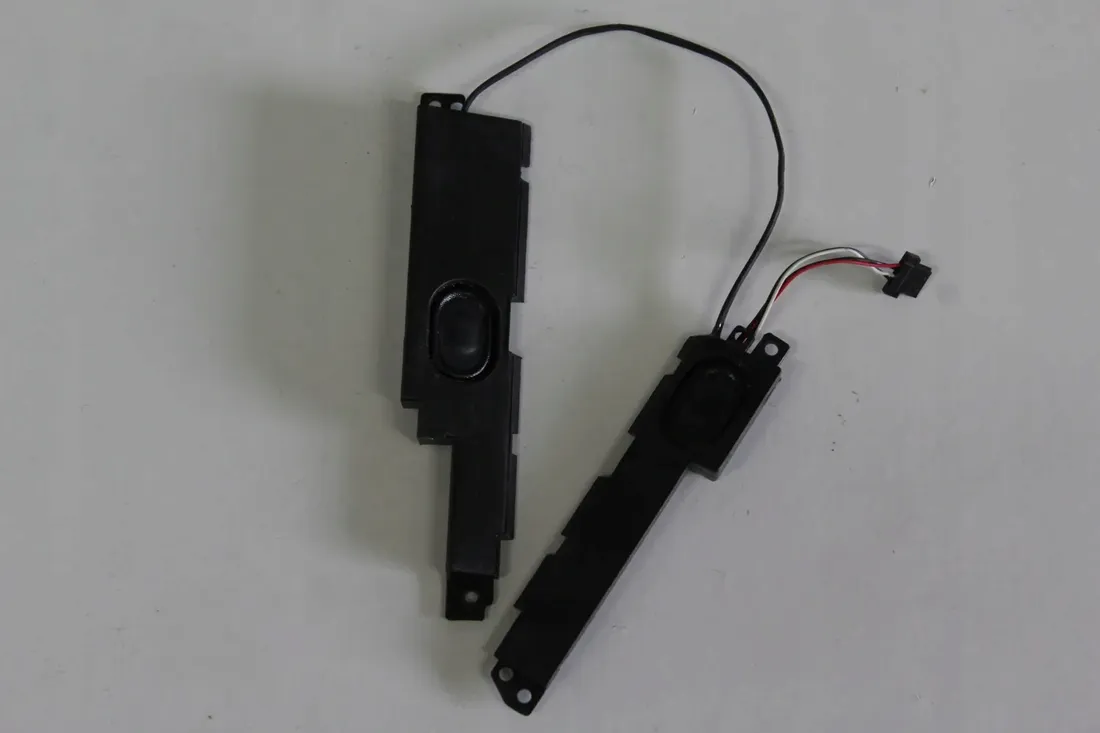 glosniki-lenovo-x131e