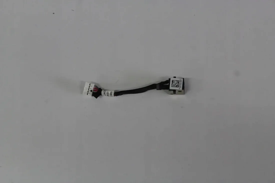 gniazdo-zasilania-dell-e5550