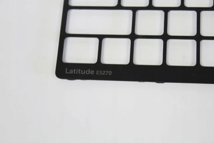ramka-klawiatury-dell-e5270-do-laptopow-dell