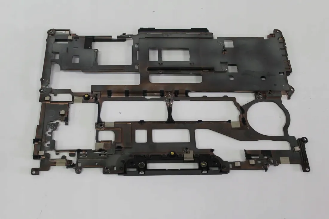 obudowa-dolna-dell-e5270