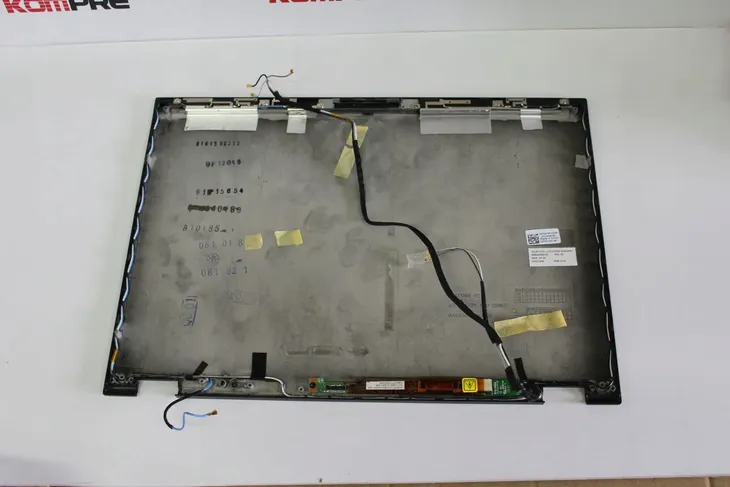 klapa-matrycy-dell-e6500