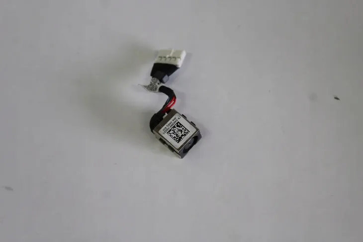 gniazdo-zasilania-dell-e7240