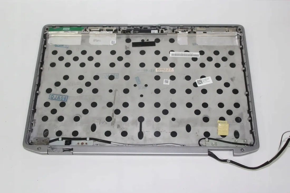 klapa-matrycy-dell-e6420