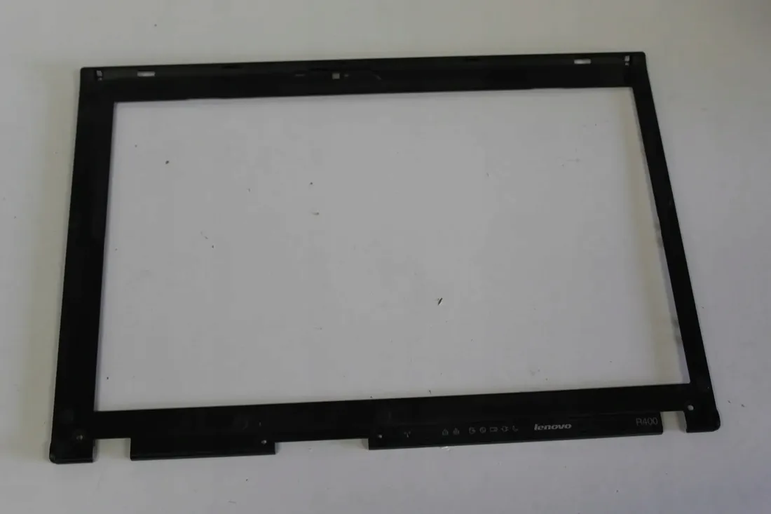 ramka-matrycy-lenovo-r400