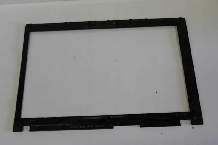 ramka-matrycy-lenovo-r400-do-laptopow-ibm-lenovo