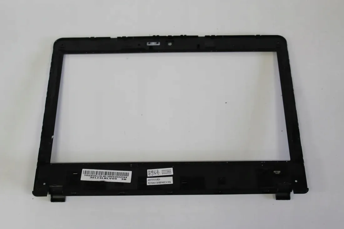 ramka-matrycy-lenovo-x131e