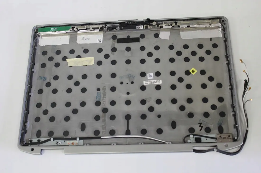 klapa-matrycy-dell-e6420