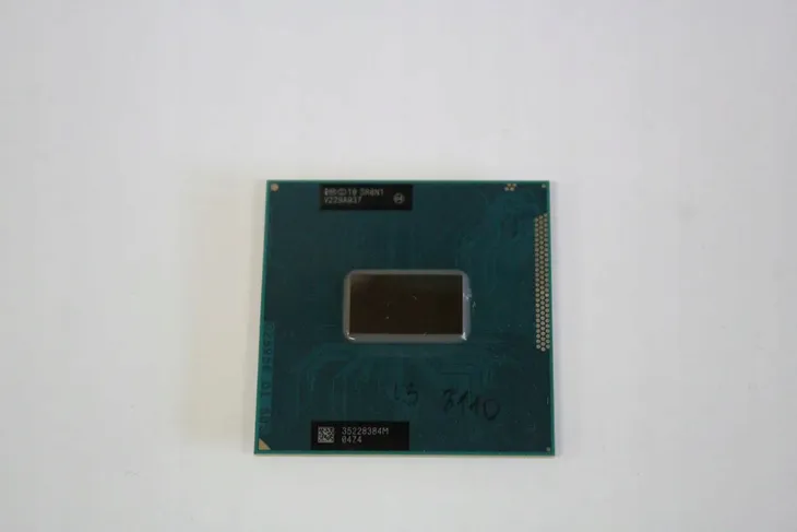 procesor-intel-core-i3-3110m-2x-2-4ghz-sr0n1