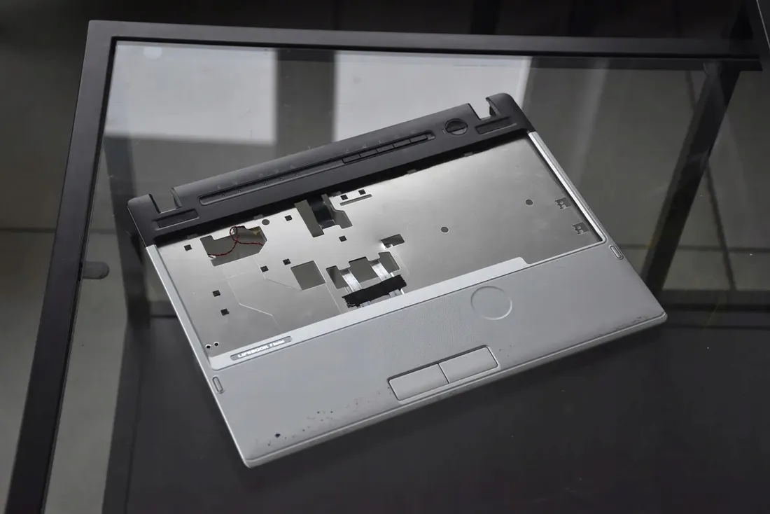 palmrest-touchpad-fujitsu-lifebook-p701