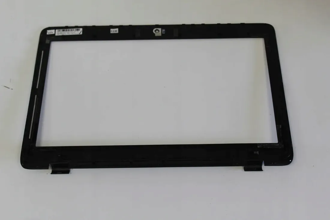ramka-matrycy-hp-820-g1