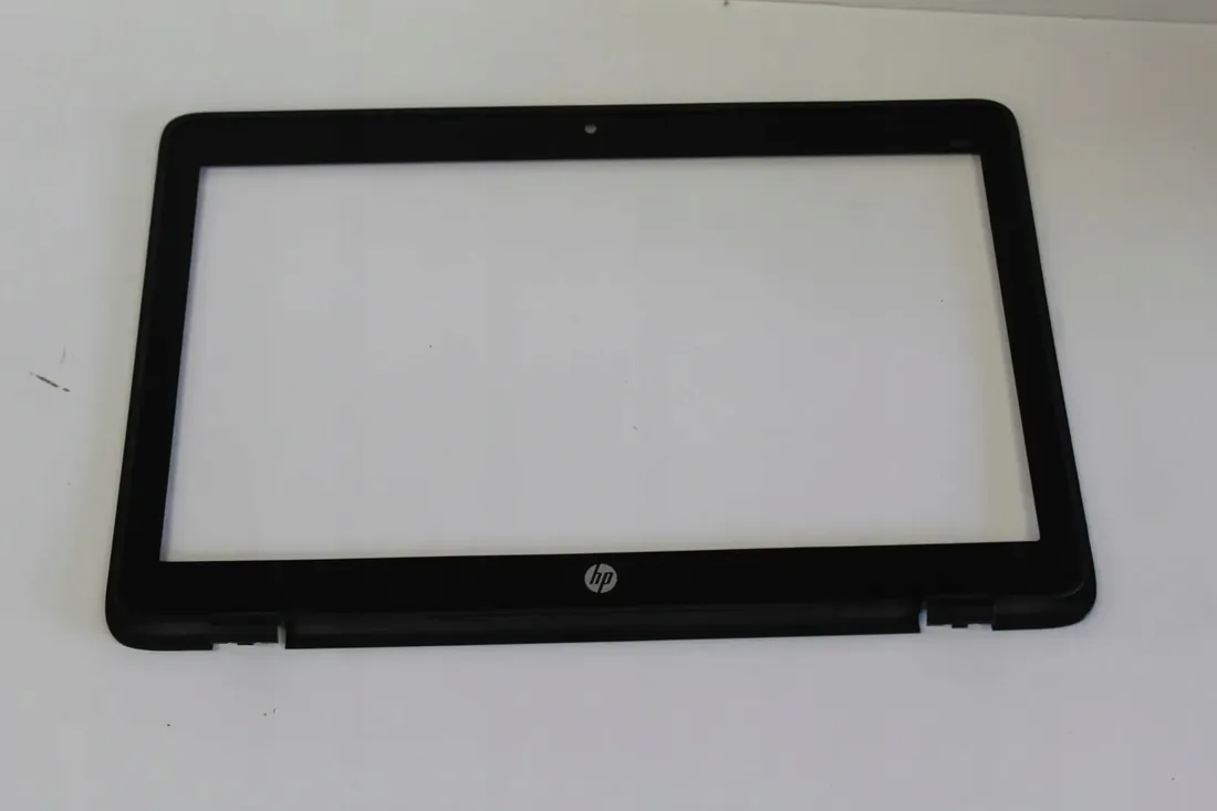 ramka-matrycy-hp-820-g1