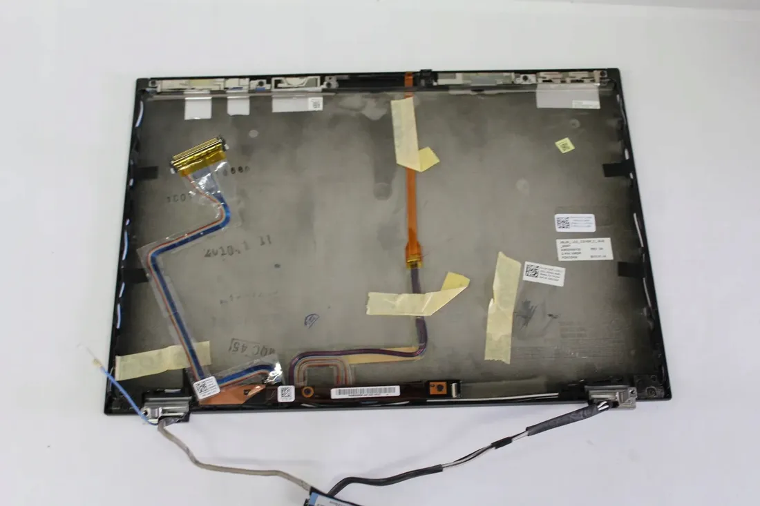 klapa-matrycy-dell-e6400