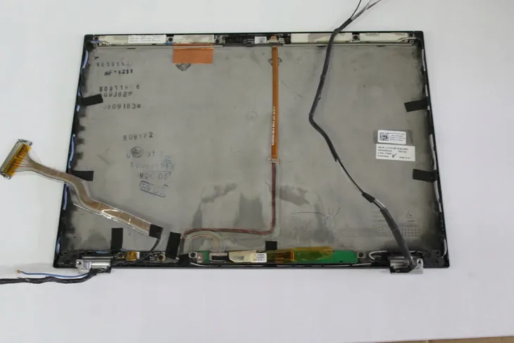 klapa-matrycy-dell-e6400-do-laptopow-dell-stan-powystawowy