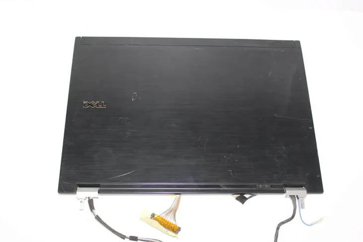 klapa-matrycy-dell-e6400-do-laptopow-dell-stan-powystawowy-kod-producenta-0k802r-0mt649-0k094p