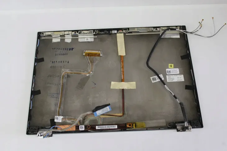 klapa-matrycy-dell-e6400-kod-producenta-0k802r-0mt649-0k094p-do-laptopow-dell-stan-powystawowy