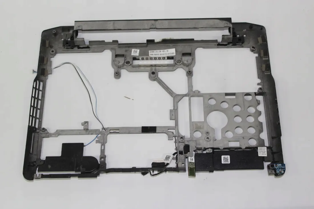 dolna-obudowa-dell-e6230