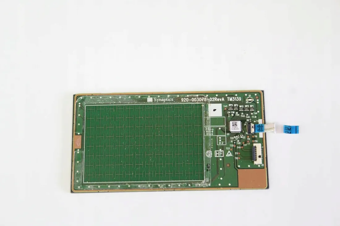 plytka-touchpada-hp-840-g3