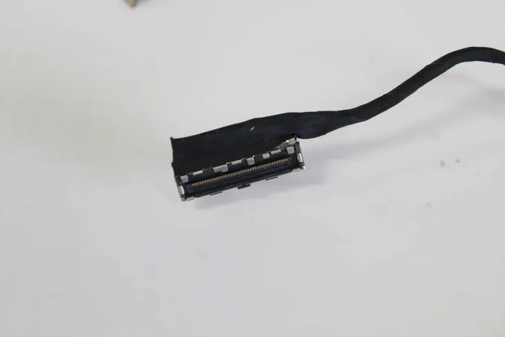 tasma-matrycy-dell-e5550