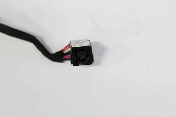 gniazdo-zasilania-dell-e5520