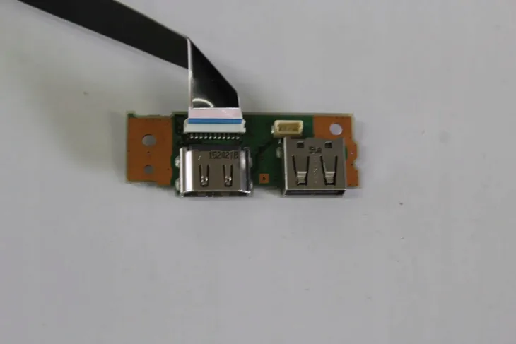 modul-usb-hdmi-fujitsu-e754-kod-producenta-cp642205-z1