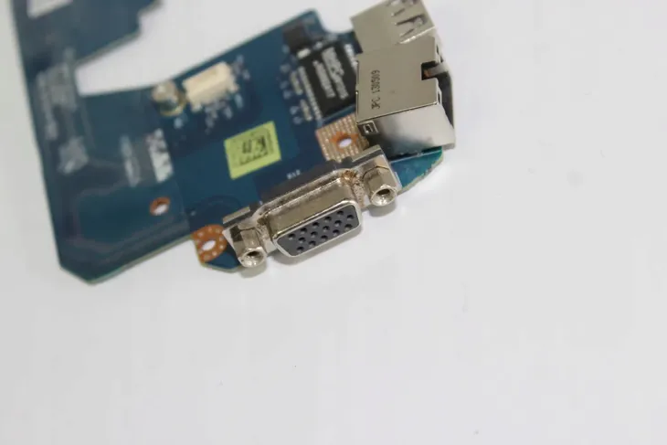 modul-usb-vga-lan-dell-e5430-stan-powystawowy-kod-producenta-ls-7901p