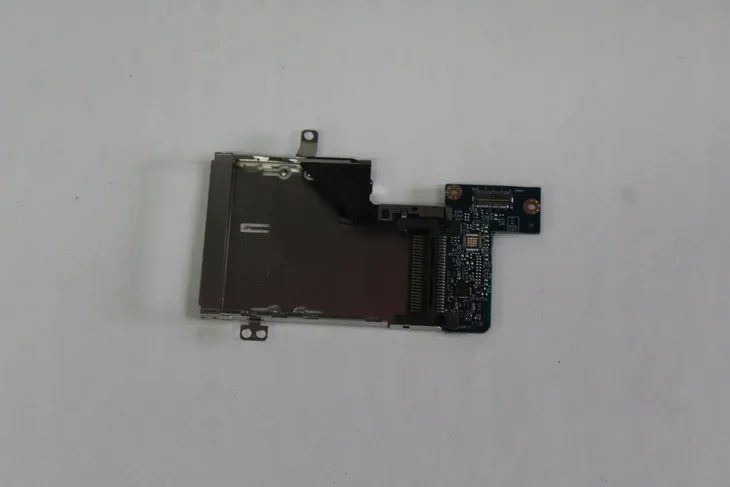 czytnik-kart-pcmcia-dell-e5430-rodzaj-karty-pcmcia