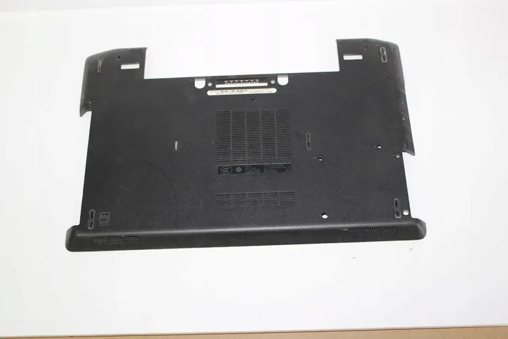 dolna-zaslepka-dell-e6420-kod-producenta-dp-n-025v3n-stan-powystawowy