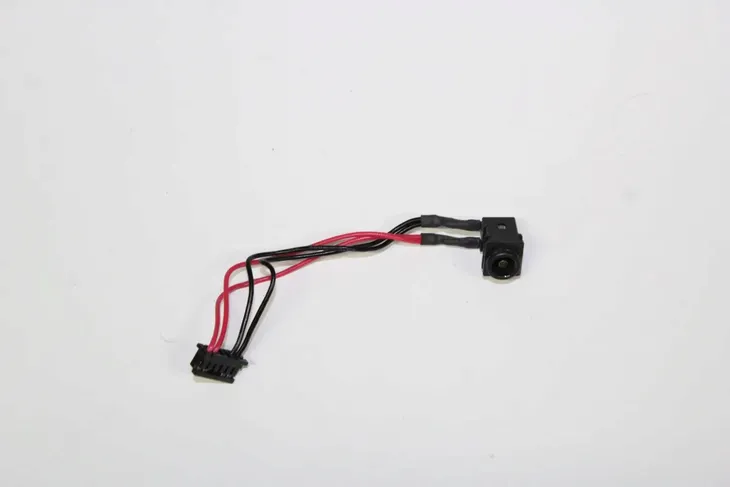 gniazdo-zasilania-fujitsu-e780