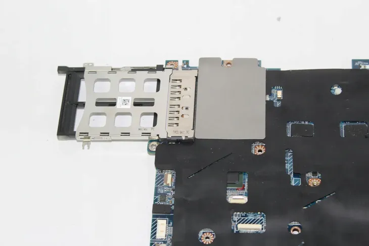 plyta-glowna-dell-e6500-kod-producenta-0yu413