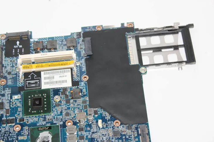 plyta-glowna-dell-e6500-model-e6500-stan-powystawowy