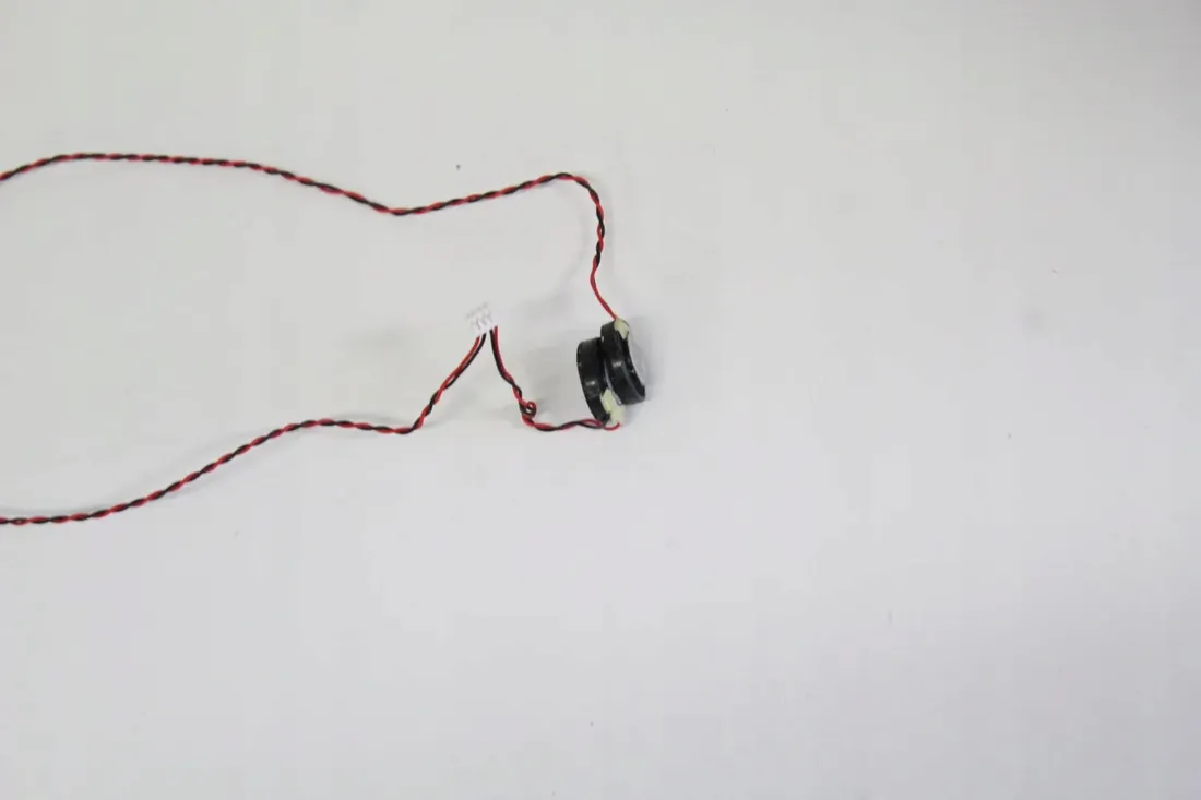 glosniki-fujitsu-u745-u772