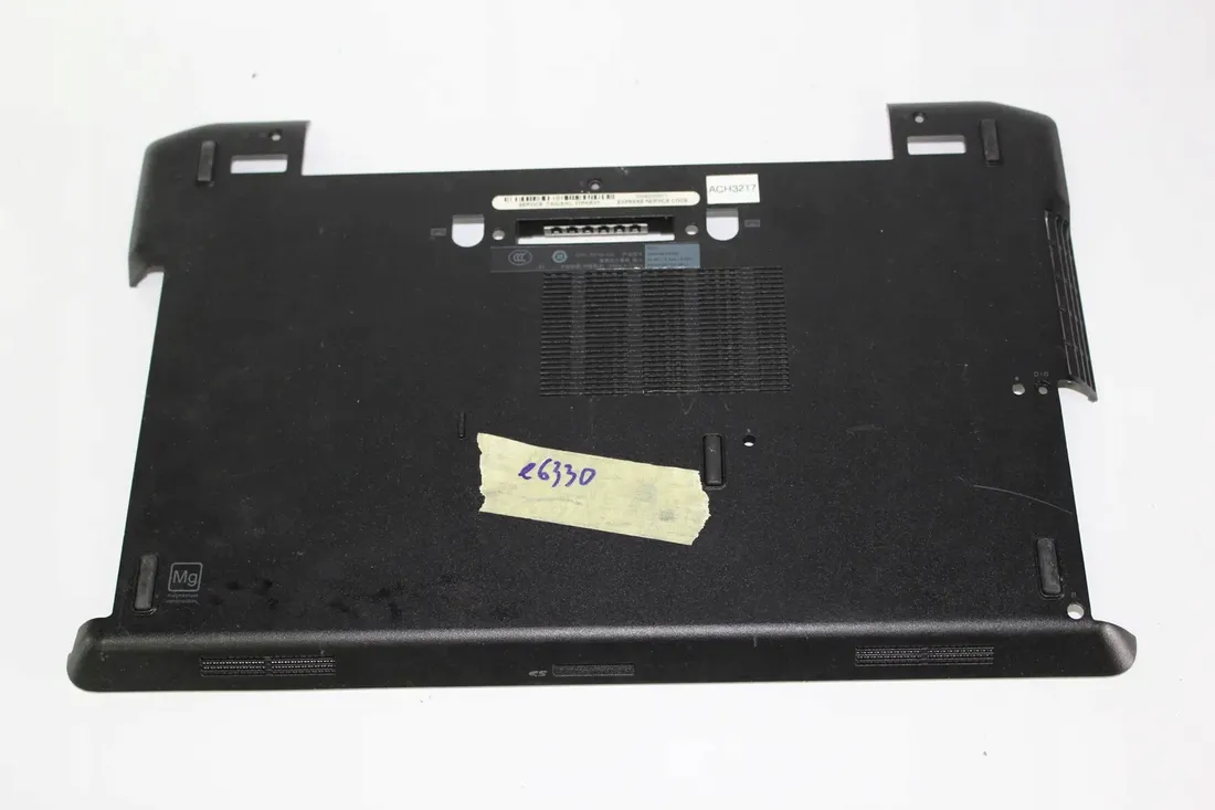 dolna-zaslepka-dell-e6330