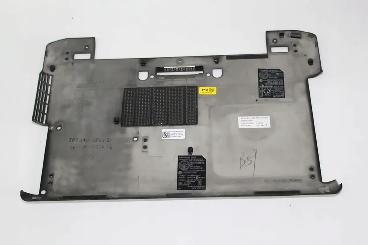 dolna-zaslepka-dell-e6330