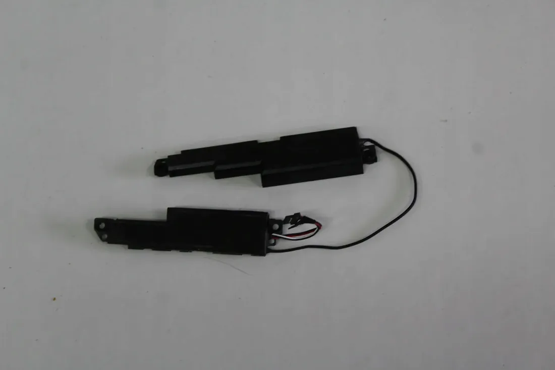 glosniki-lenovo-x131e