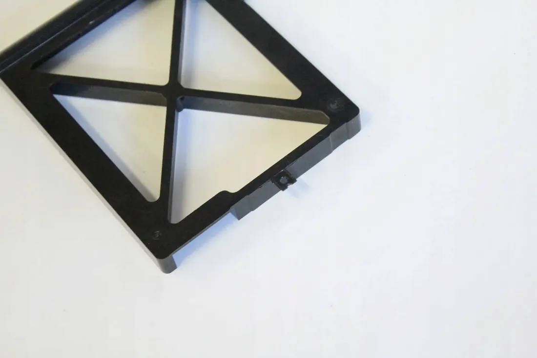 zaslepka-napedu-dell-latitude-e5420-e5430-e5520-e5530