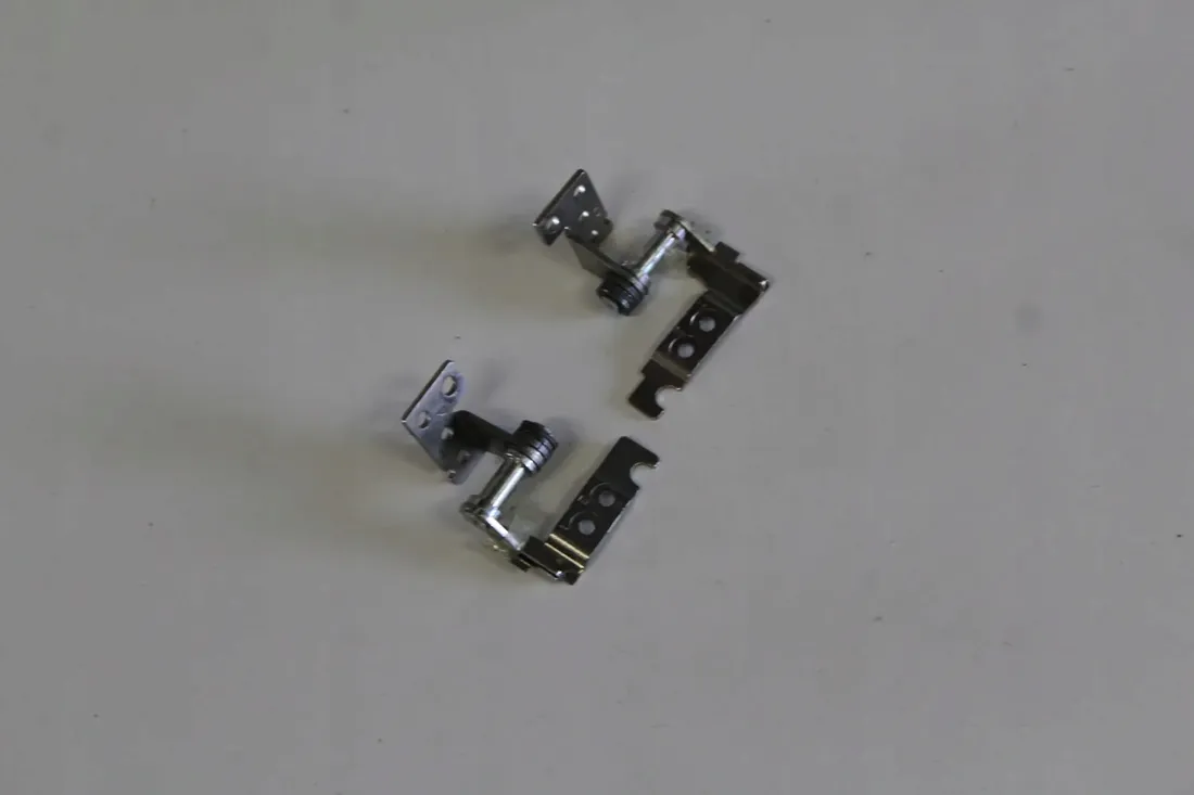 zawiasy-fujitsu-e754