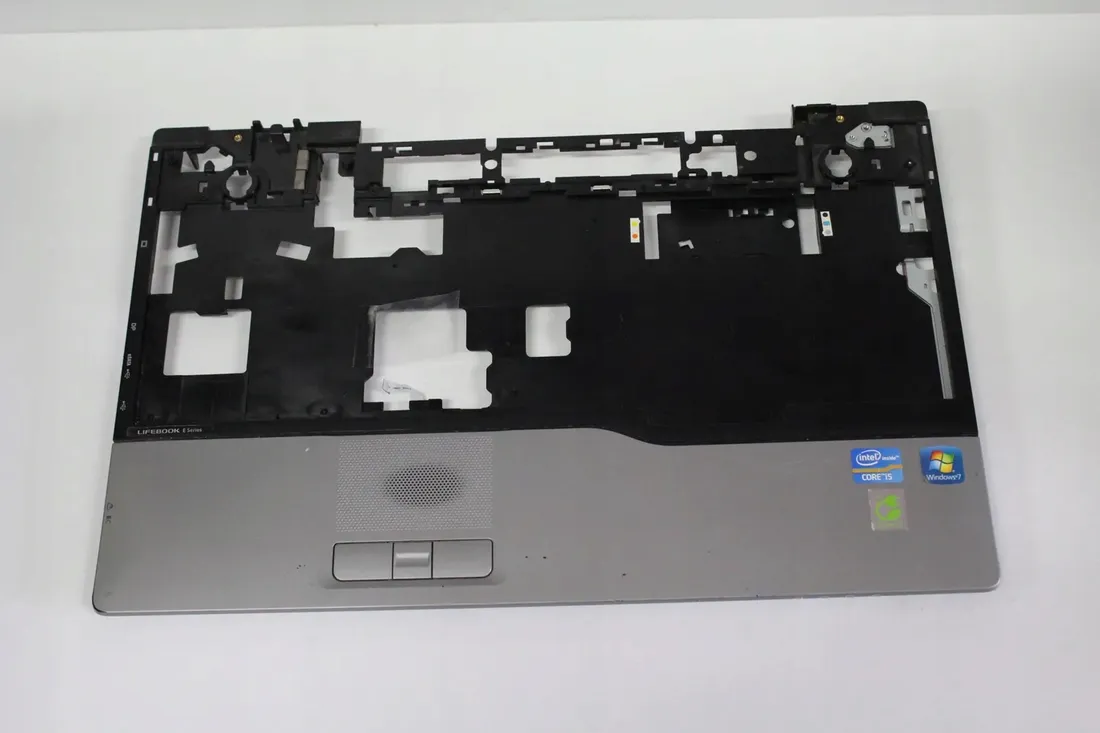 palmrest-fujitsu-e752