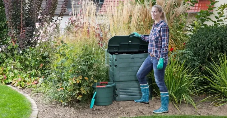 kompostownik-kompost-thermo-king-900-litrow-szerokosc-krotszy-bok-podstawy-100-cm