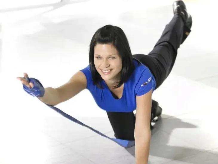 tasma-do-cwiczen-theraband-guma-zolta-25m-dlugosc-250-cm