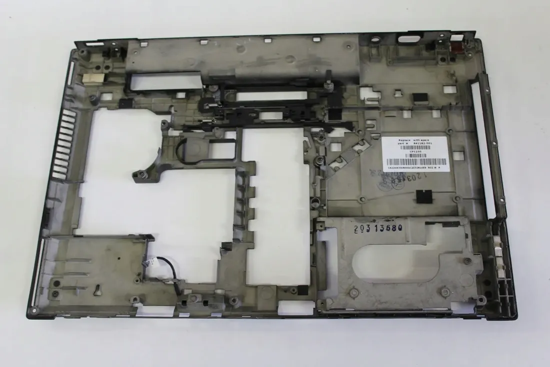 obudowa-dolna-hp-8560p