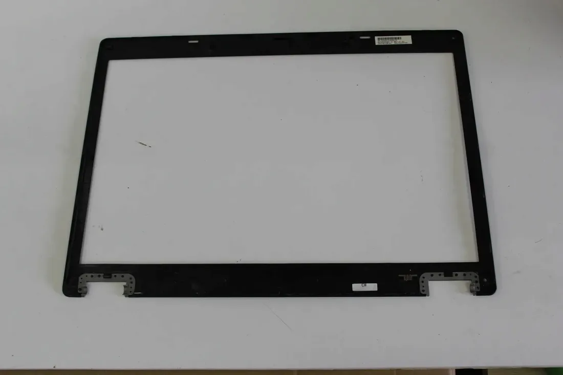 ramka-matrycy-hp-6730b