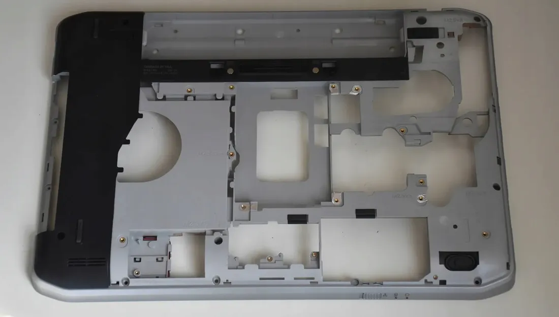 dell-e5420-obudowa-kadlubek