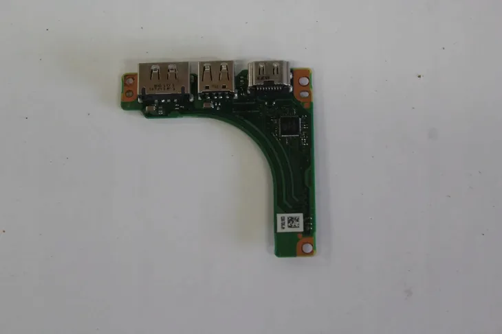modul-usb-toshiba-r700-kod-producenta-p000531630