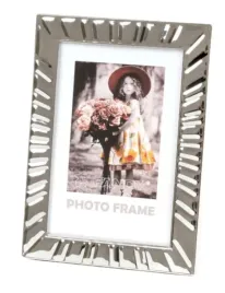 elegancka-srebrna-ramka-metalowa-na-zdjecie-10x15-fancy-232421