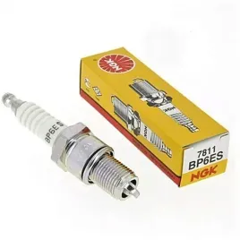 swieca-ngk-bp6es-honda-kosiarki-agregat-zageszczar