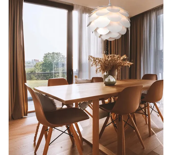 lampa-sufitowa-zyrandol-biala-nowoczesna-glamour-e27-do-pokoju-zasilanie-sieciowe